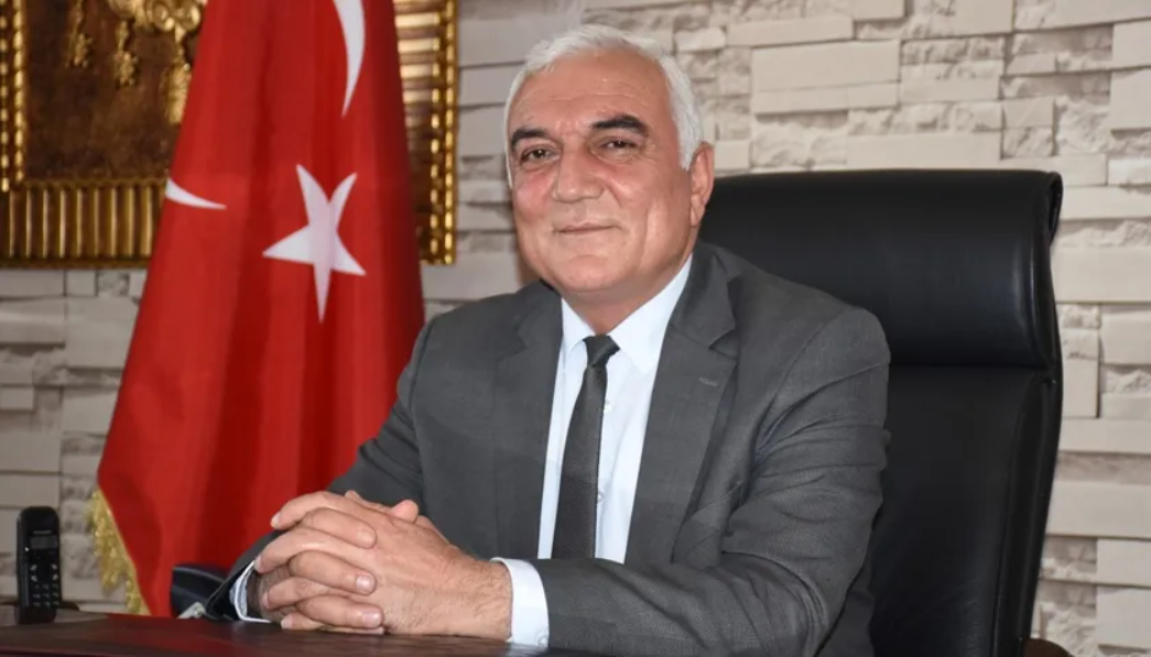 MHP'li belediye başkanı hakkındaki hapis cezası kararının infazı 'adli tatil' gerekçesiyle durduruldu