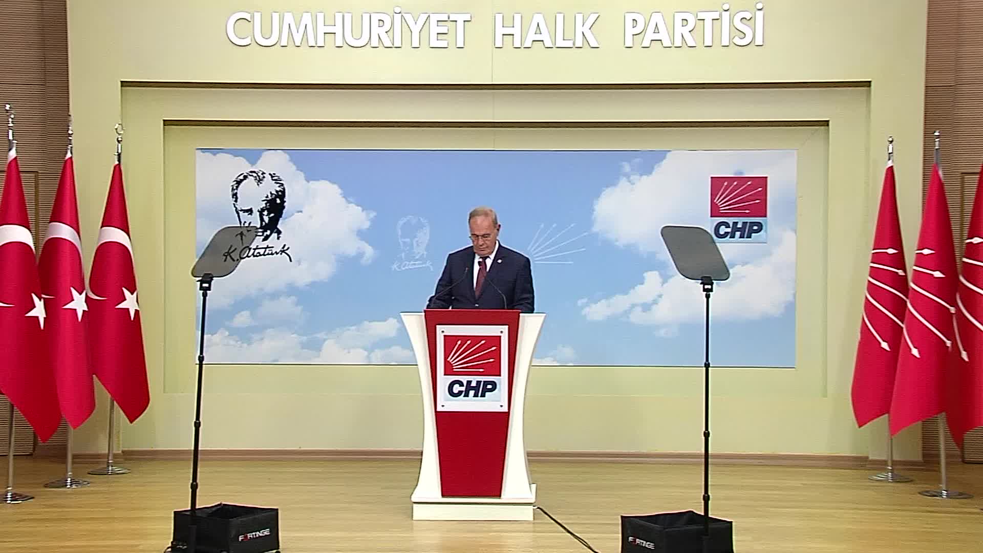 CHP Sözcüsü Öztrak'tan Şimşek'in açıklamasına tepki: 'Enflasyonla böyle mücadele edilmez'