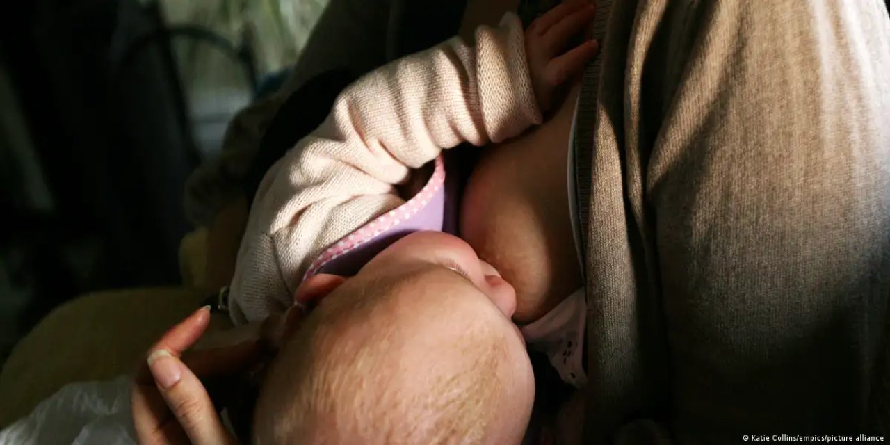 Anne sütü bebeğin beyinsel gelişimi için kritik önemde