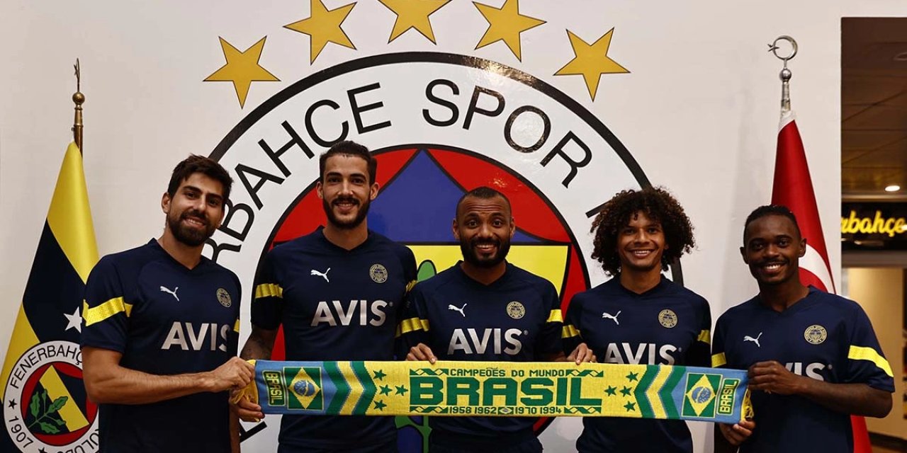 Fenerbahçe Joao Pedro'nun ayrılığını duyurdu