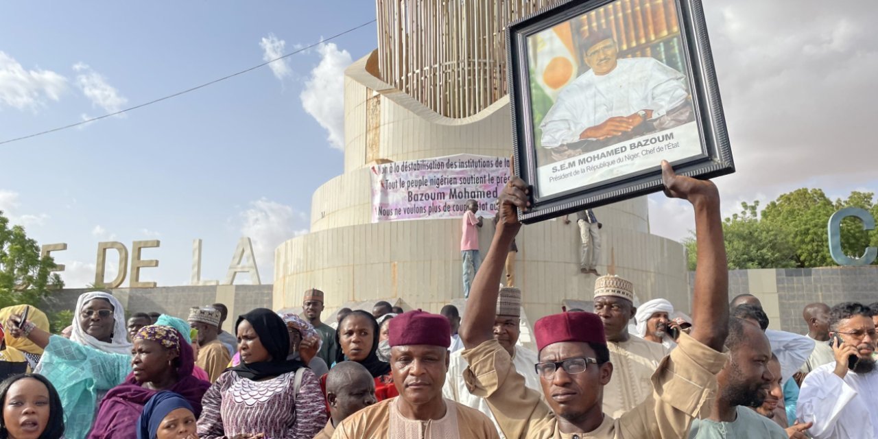 Nijer’de cunta yönetimi, Devlet Başkanı'nı vatana ihanetten’ yargılayacak