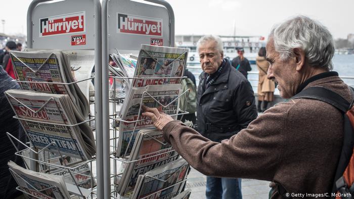 Türkiye'de hükümete yakın medyaya para aktı