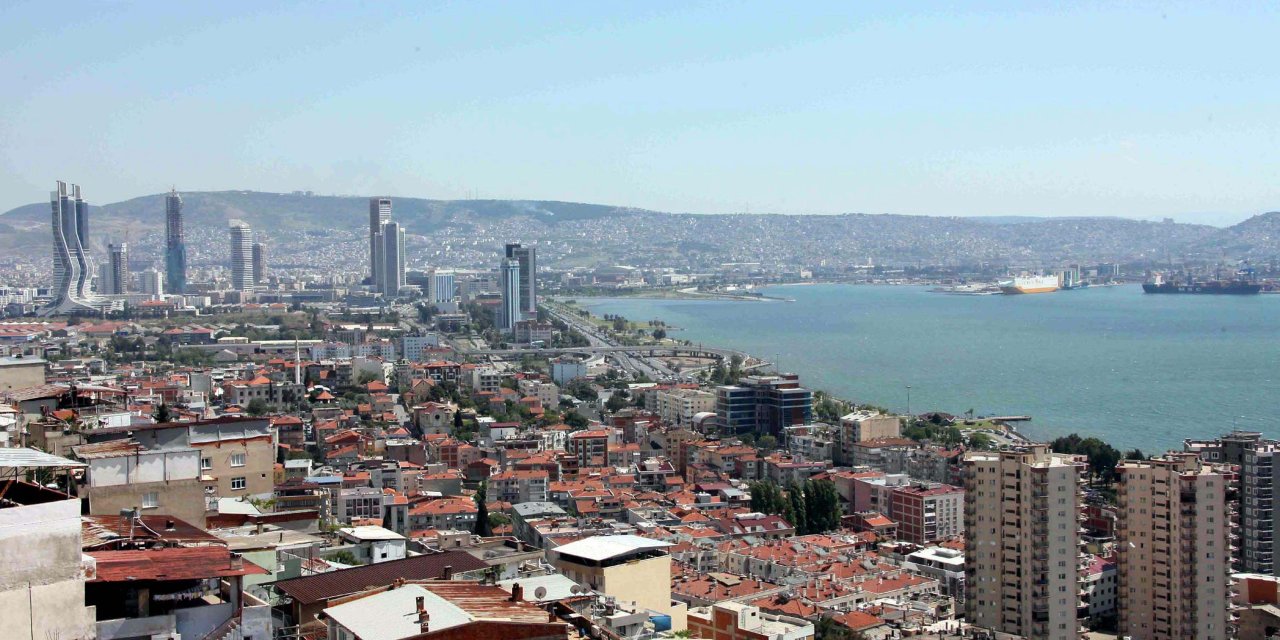 TMMOB Jeoloji Mühendisleri Odası'ndan İzmir uyarısı: 'Yeni inşaatları taşıyacak gücü yok'