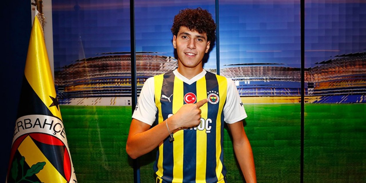 Fenerbahçe, sürpriz transferini açıkladı: 4 yıllık imza