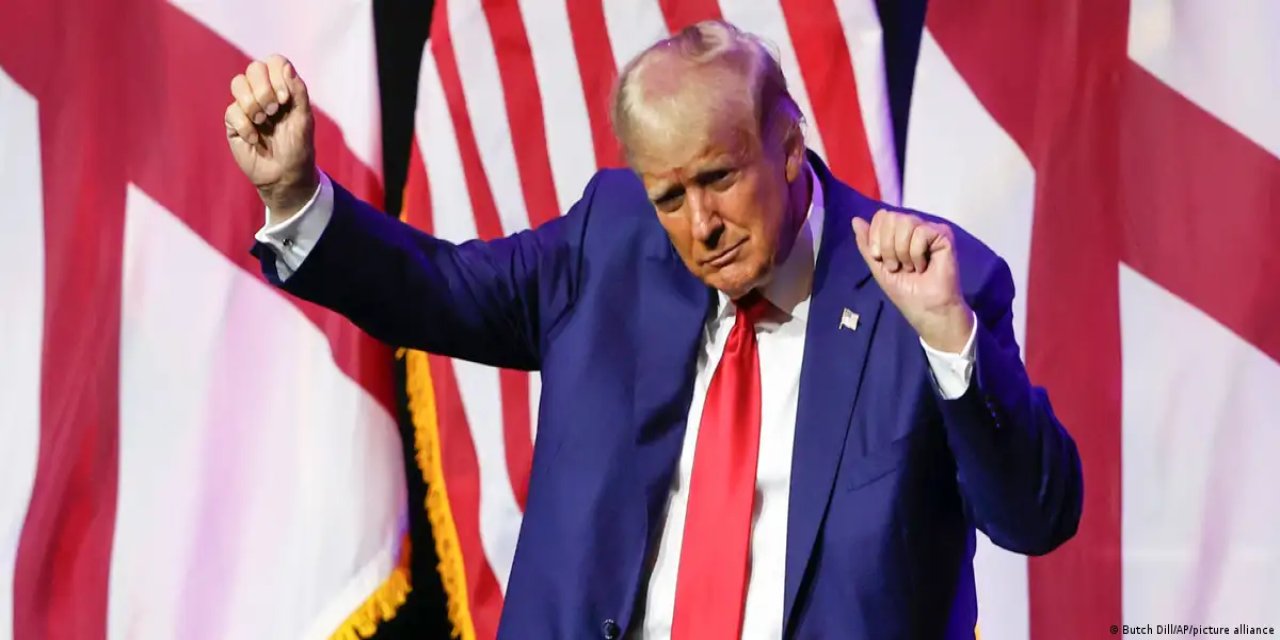 CNN anketi'ne göre Cumhuriyetçi adayların en popüleri yüzde 52'lik oranla eski başkan Trump