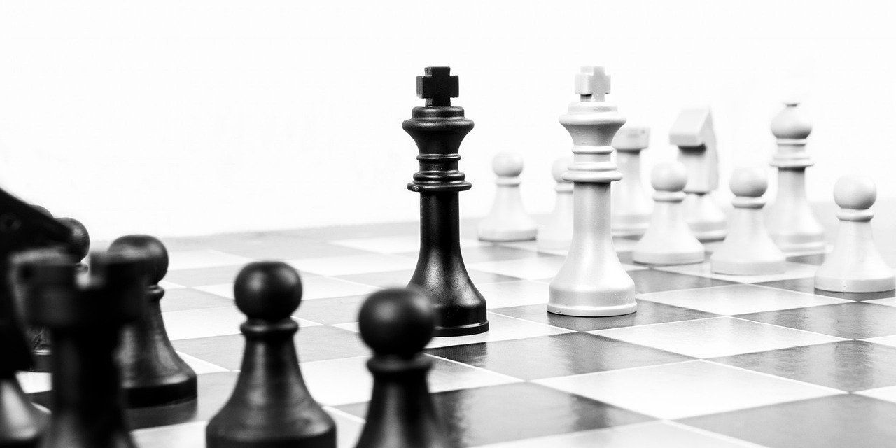 Trans kadınlara bir yasak da satrançta: Kadın kategorisinde oynayamayacaklar
