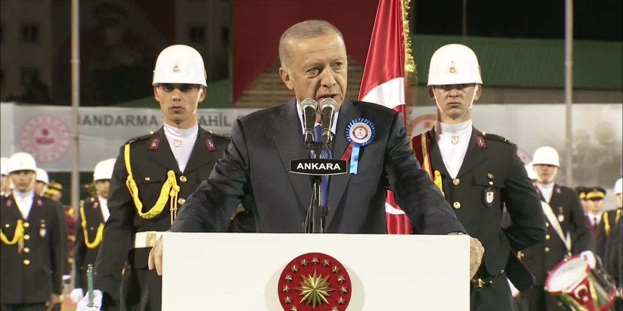 Erdoğan: Suriye'nin kuzeyinde kalıcı konutlar yapılıyor; 1 milyon kardeşimiz dönecek
