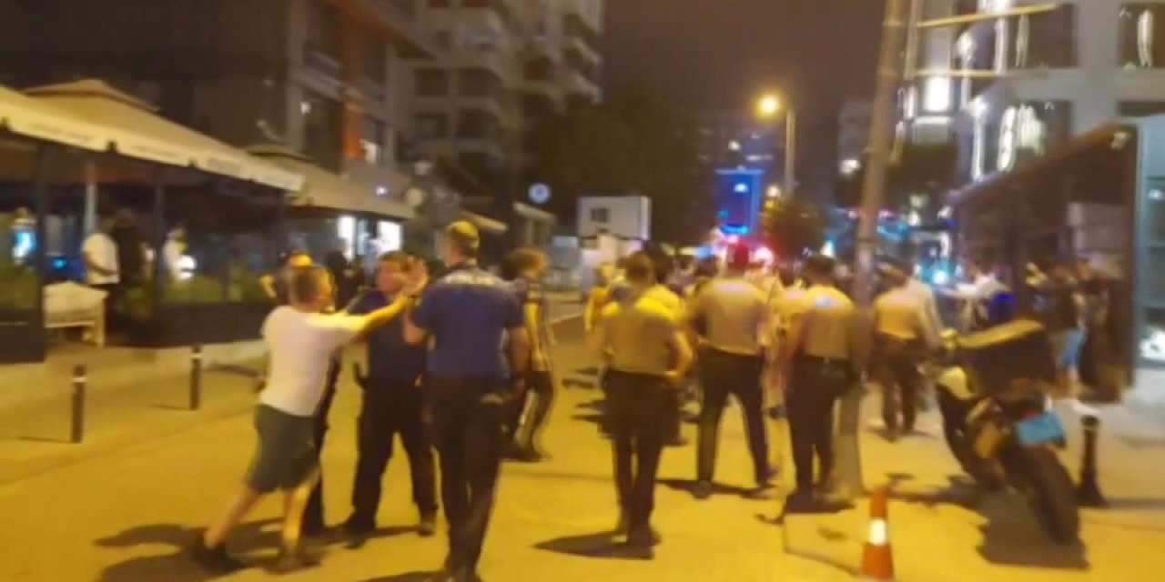 Kadıköy'de eğlence mekanında kavga: Sandalye ve şişeler havada uçtu