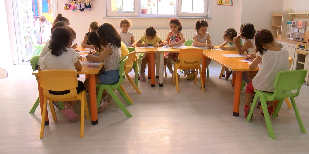 İstanbul'da anaokulu ve bakıcı fiyatları arttı, çocuklar büyükannelere emanet