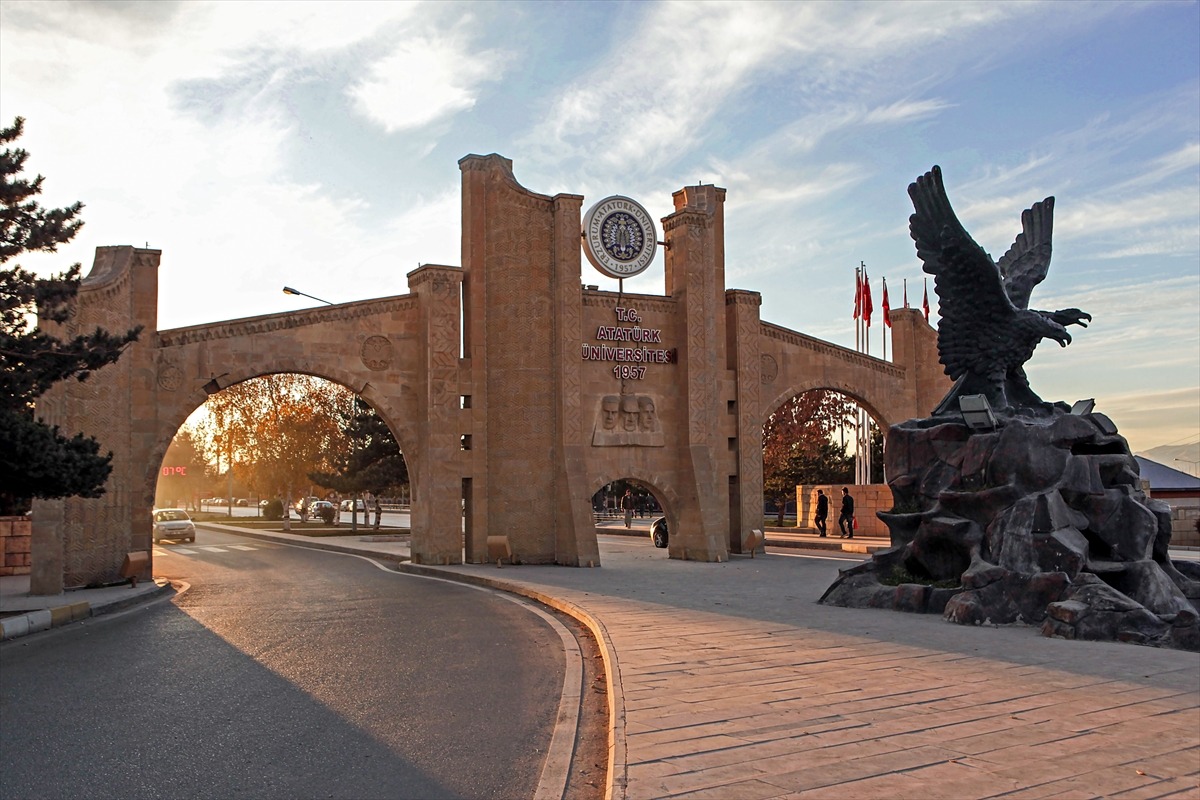 Atatürk Üniversitesi, öğrenci yemeklerine yüzde 185 zam yaptı