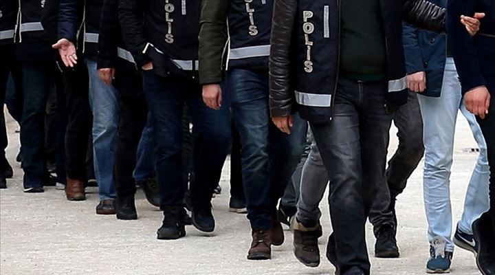 İstanbul'da gaybubet evlerine operasyon: 8 gözaltı, 2 kişi aranıyor