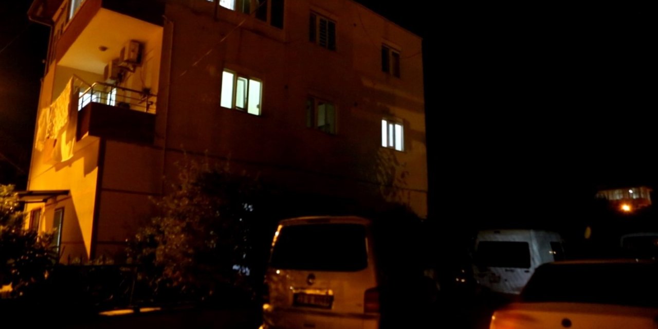Mersin'de cinnet getiren baba 7 yaşındaki oğlunu öldürüp, intihar girişiminde bulundu