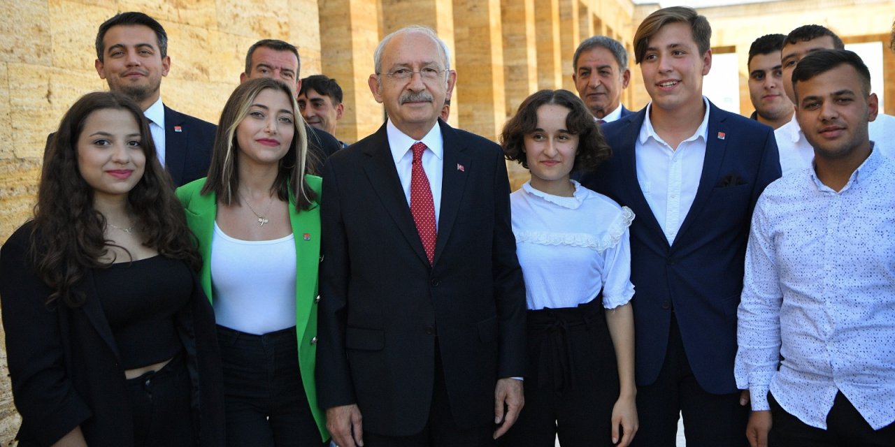Kılıçdaroğlu'ndan mesaj: Saray iktidarı, sorunları çözmek yerine eğitim alanını siyasallaştırma gayreti içerisine girmiştir