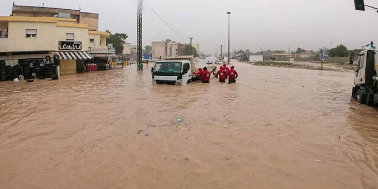 Libya'yı vuran fırtına Türkiye’de de görülebilir mi? Kasırga mı fırtına mı?