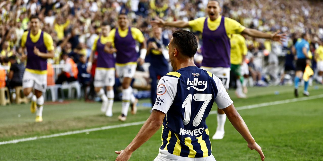 Fenerbahçe, Antalya'yı da devirdi: 4'te 4'le zirveye yerleşti