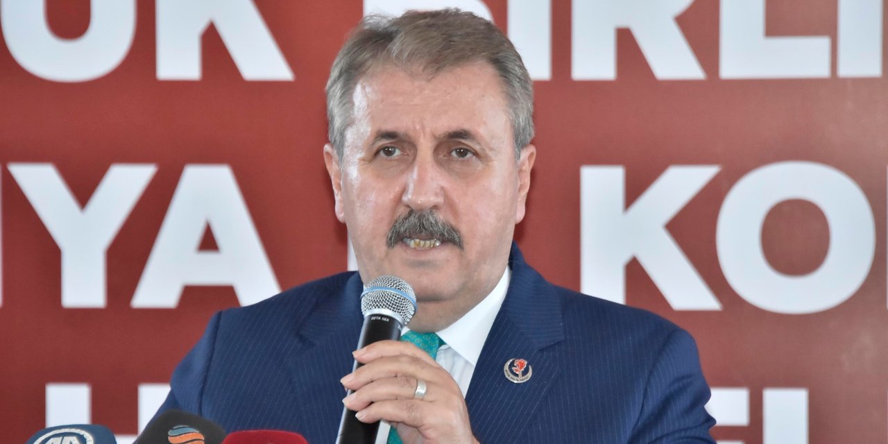 Mustafa Destici: Yeni anayasa bir an önce çıkartılmalı