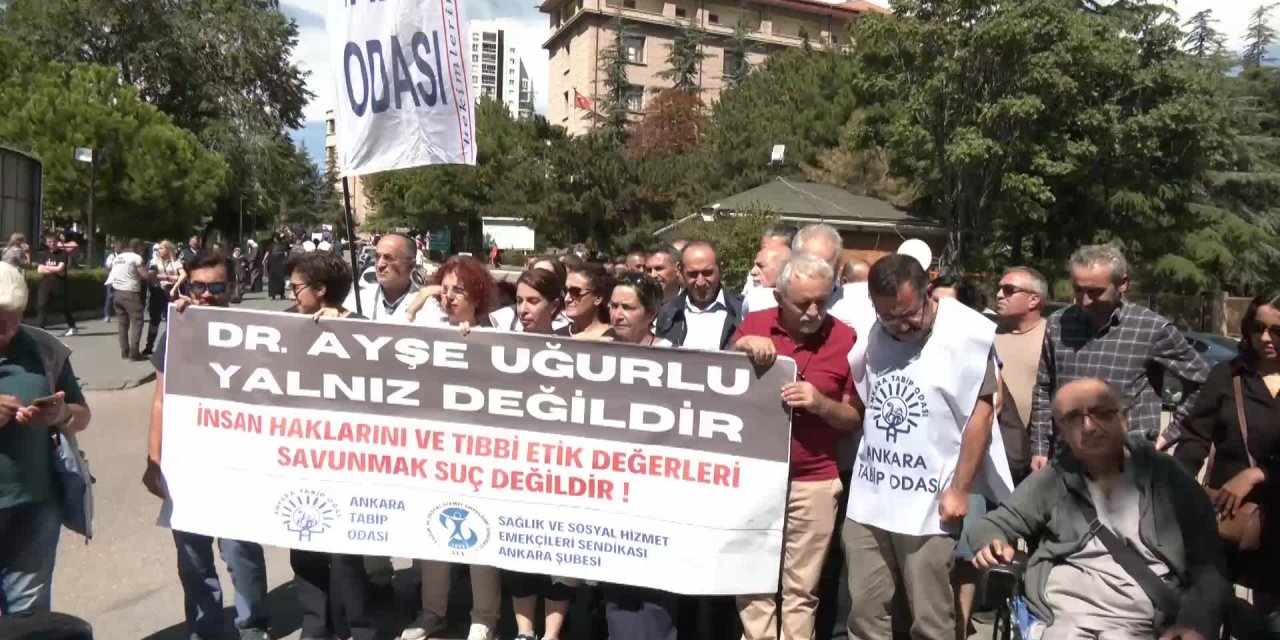ATO VE SES, doktor Ayşe Uğurlu'nun kamu görevinden uzaklaştırılmasını protesto etti: 'Tüm dünyanın gözü Türkiye'nin üzerinde...'