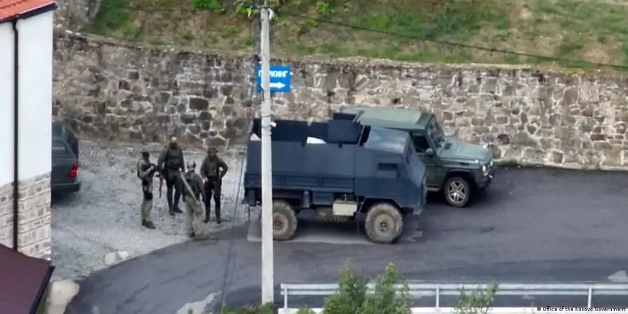 Kosova: Kuşatma bölgesindeki polis operasyonu sona erdi