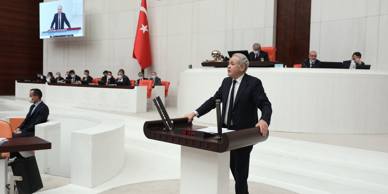 İYİ Partili Sezgin, partisinden istifa etti: Kargaşayı körüklemek istemiyorum