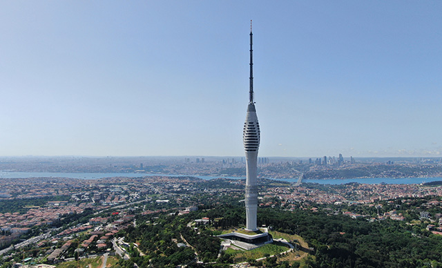İstanbul'un yeni simgesi ilan edilen Çamlıca Kulesi'nin restoranı Erdoğan'a yakın isme verildi