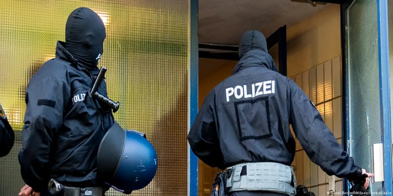 Almanya'da bir ırkçı yapılanma daha yasaklandı