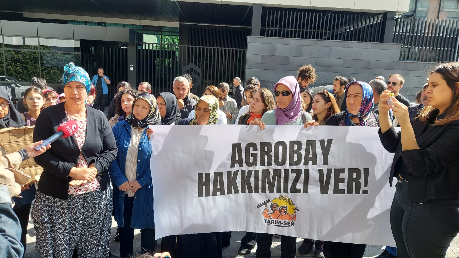 Agrobay işçileri direnişlerinin 43'üncü gününde Ankara’dan seslendi: 'Sendika yasal değil mi?'