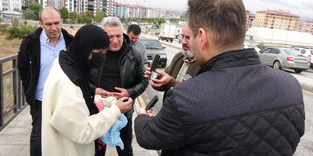 Erzurum'da bir şüpheli 'Mahrem' diyerek, polise açık saçlı kimliğini göstermedi