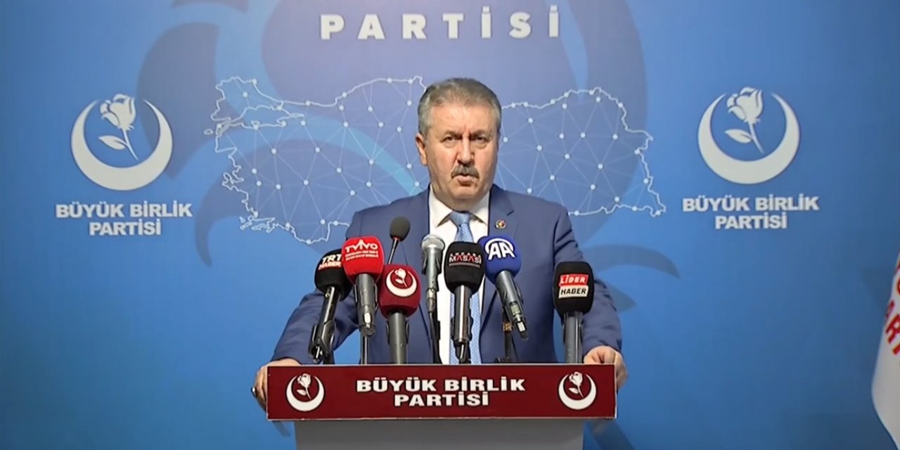Destici, Ankara'daki saldırıyla ilgili YSP'yi hedef aldı: Türkiye, Meclisimizden bu hastalıklı uru kesip atmalıdır