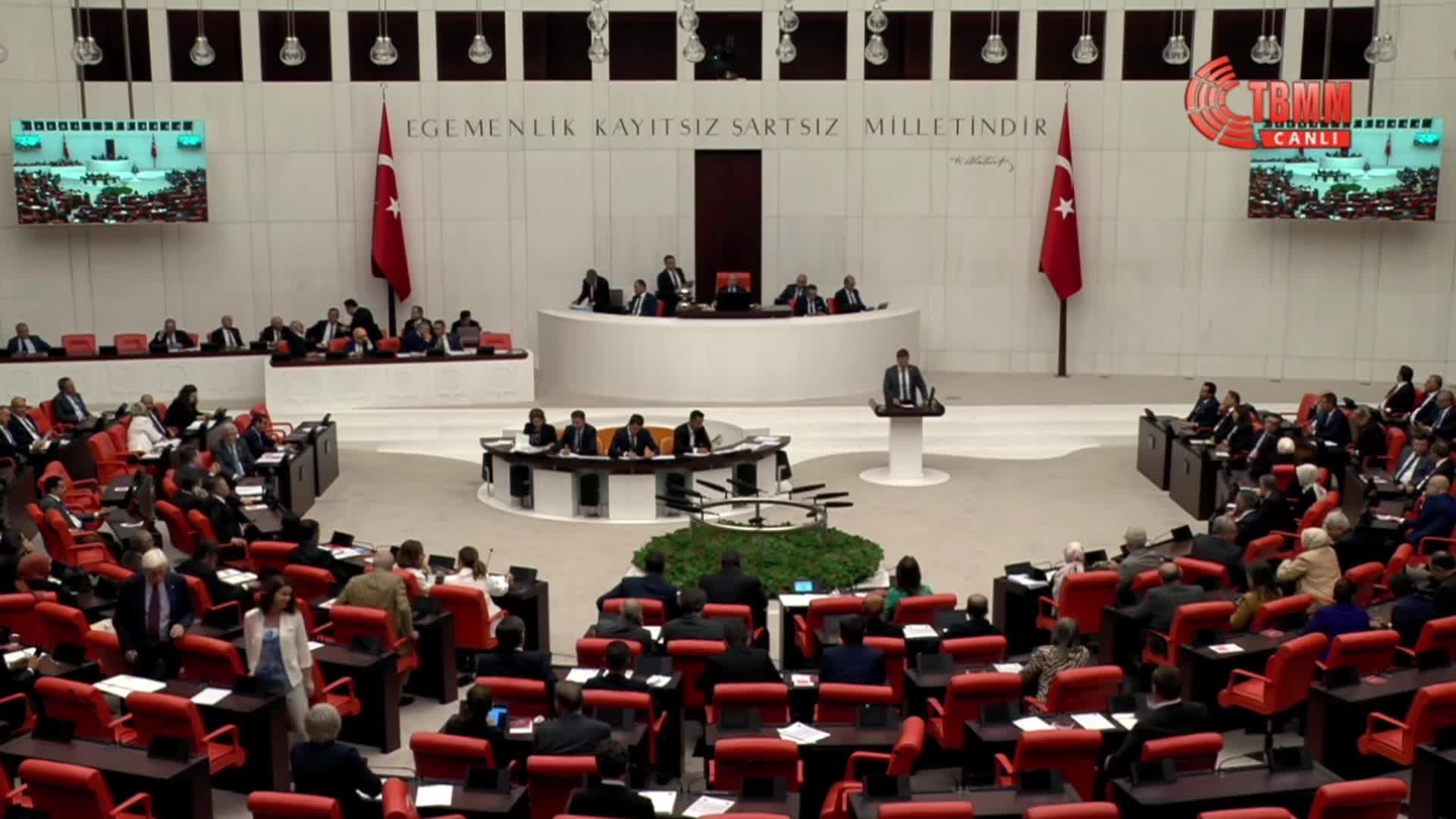 CHP'nin 'yargıdaki sorunlar araştırılsın' önergesi AKP ve MHP oylarıyla reddedildi