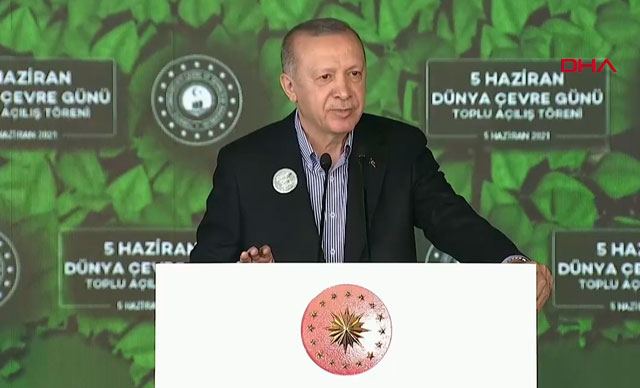 Cumhurbaşkanı Erdoğan:  "Talimat verdim, müsilaj belasından denizimizi kurtaracağız"