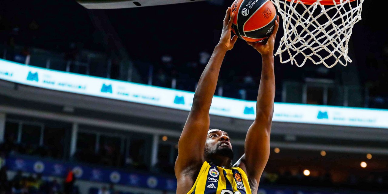 Fenerbahçe Beko, Euroleague'de geriden gelip kazandı