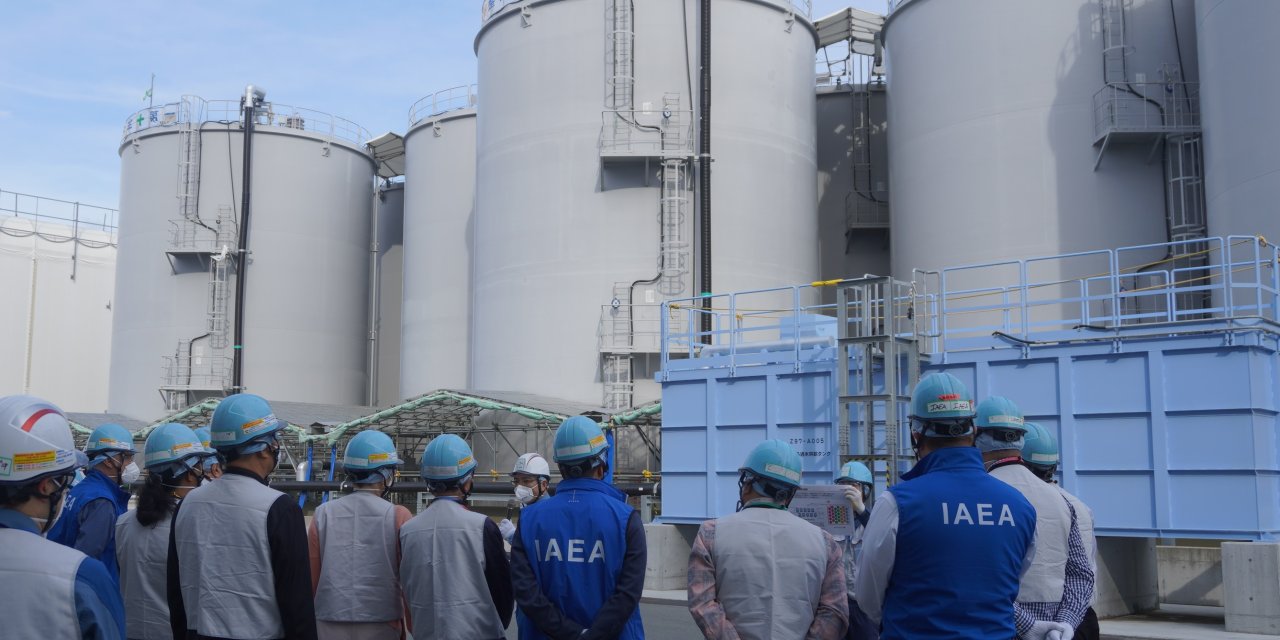 Fukushima'da radyasyonlu suya maruz kalan 2 işçi hastaneye kaldırıldı