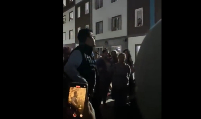 KYK yurdu müdüründen eylemlere yanıt: 'Korkuyorsan, çakılacağını düşünüyorsan binme asansöre'