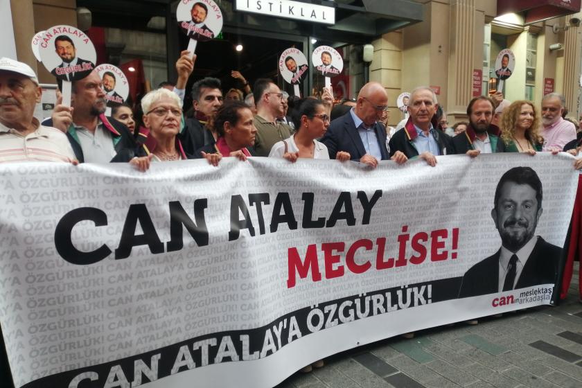 Atalay'ın avukatları cübbeli nöbette: Serbest bırakılana kadar buradayız