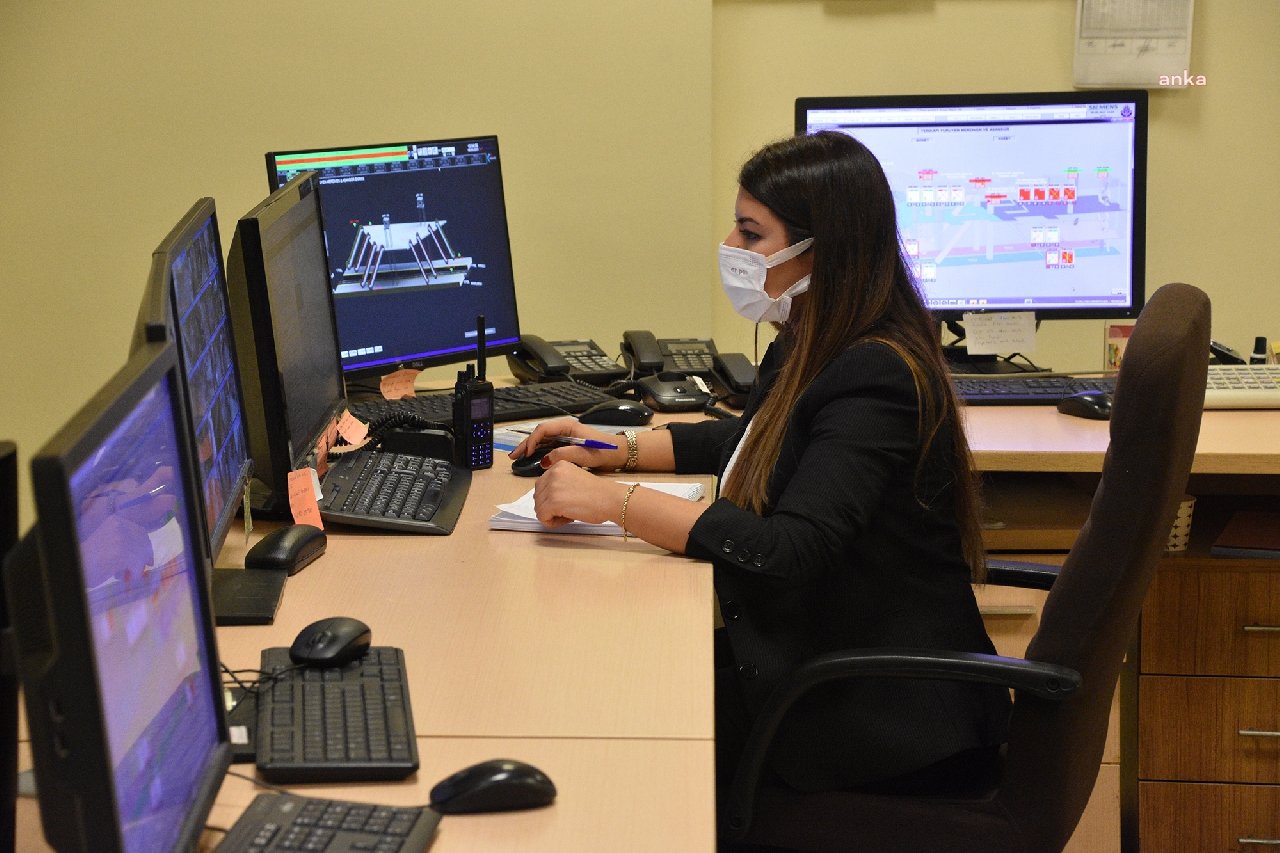 İstanbul metrolarında 13 kadın istasyon amiri göreve başladı