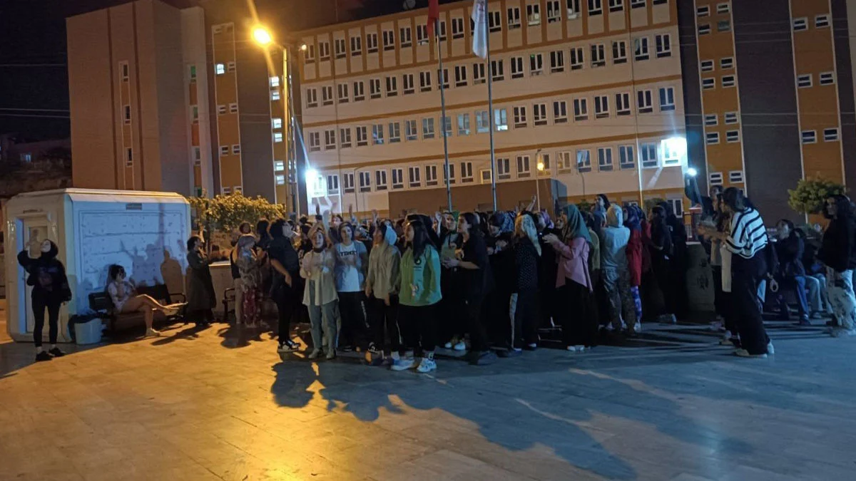 KYK protesto eylemine katılan öğrencilere 'örgütlenmek suçuyla' soruşturma
