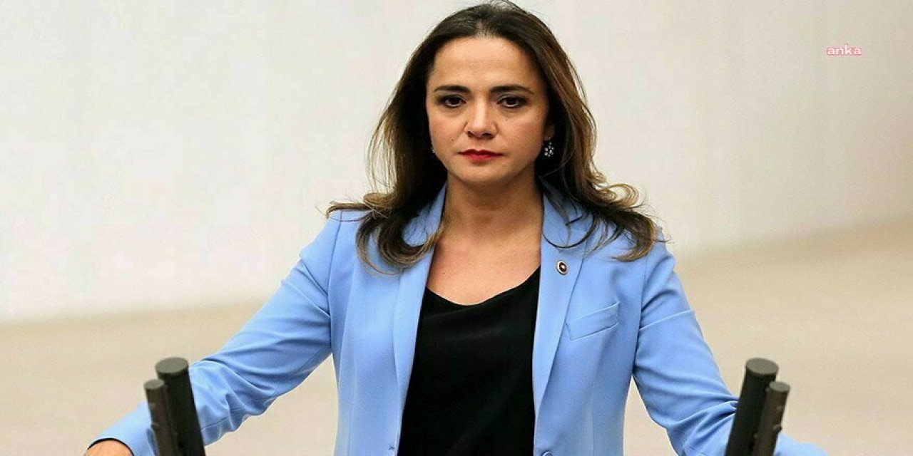 İlgezdi'den Sağlık Bakanı Koca'ya: Beceriksizce yönetemedikleri bir süreç yüzünden kanser, kadınlar arasında yayılıyor