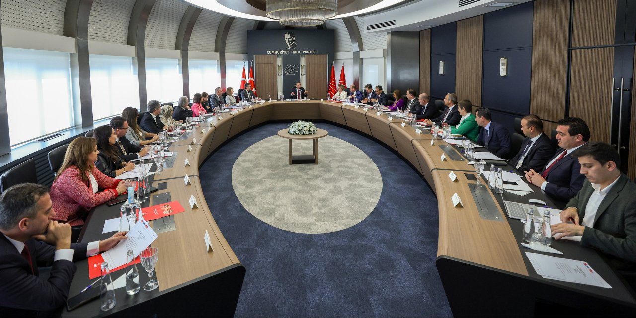 CHP MYK’dan ilk karar: Adaylar temayül yoklaması ile belirlenecek