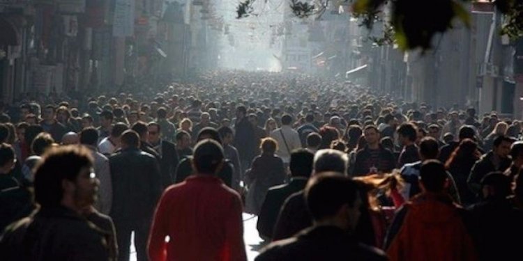 BM'ye göre dünya nüfusu 8 milyar kişiye yükselecek, en kalabalık ülke de değişiyor