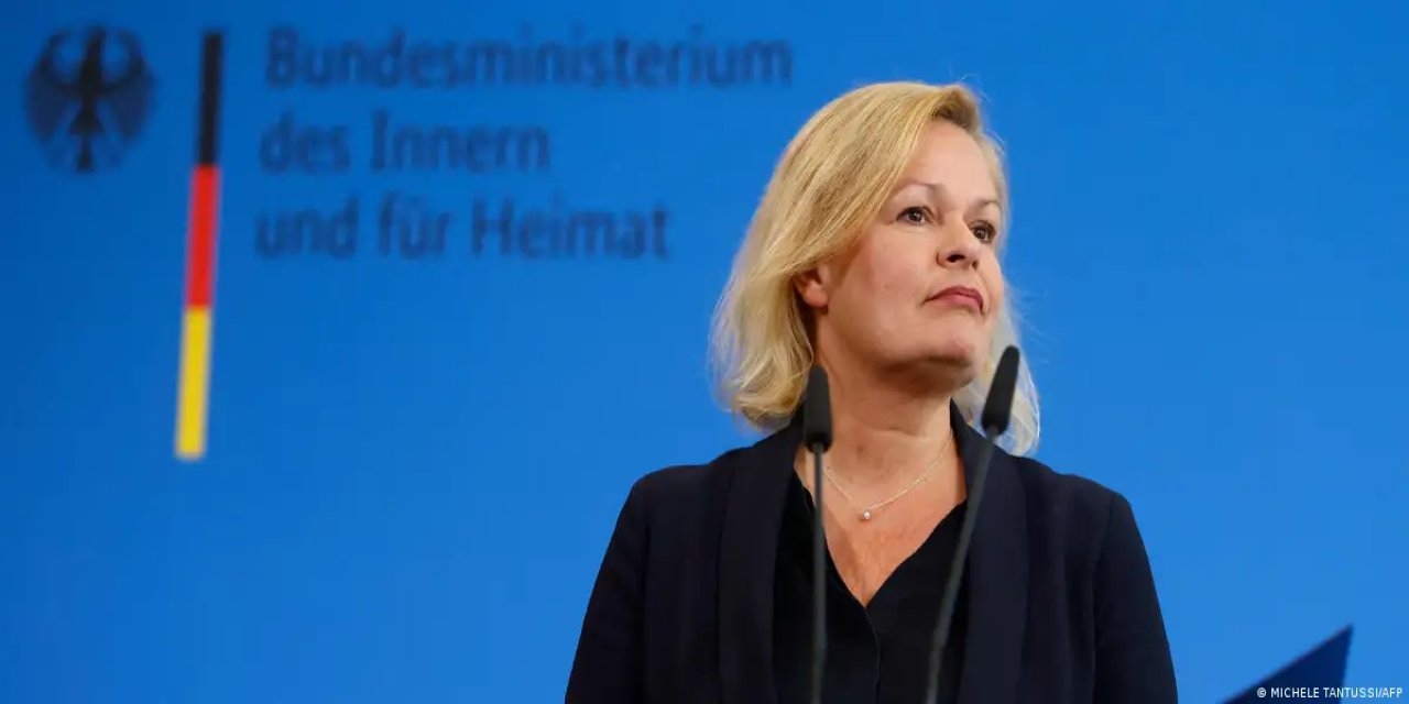 Alman İçişleri Bakanı DİTİB'den açıklama bekliyor