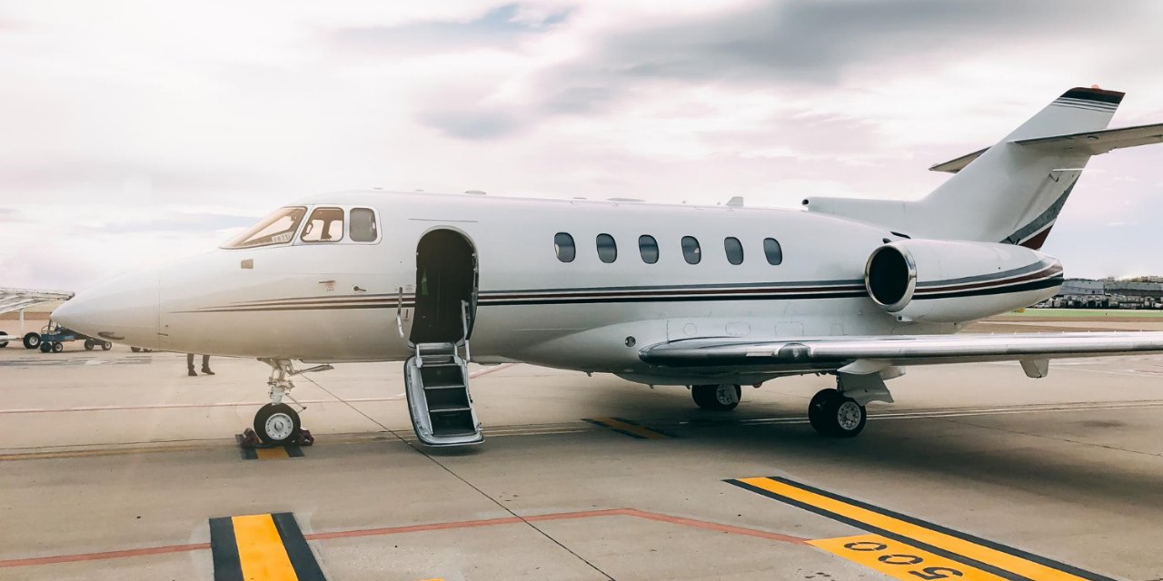 ​​​​​​​Guardian araştırdı: 200 zenginin uçağı, 40 bin kişi kadar emisyon üretti