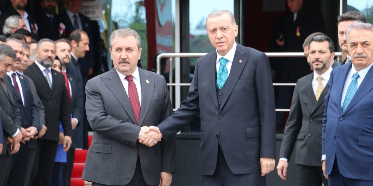 BBP lideri Mustafa Destici'den Erdoğan'a '50+1' yanıtı: Tartışmaya kapalı olmalıdır