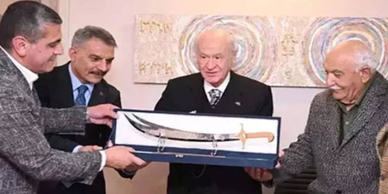 Bahçeli'ye Zülfikar vermişti: Tunceli Cemevi Başkanı AKP'den aday adayı oldu