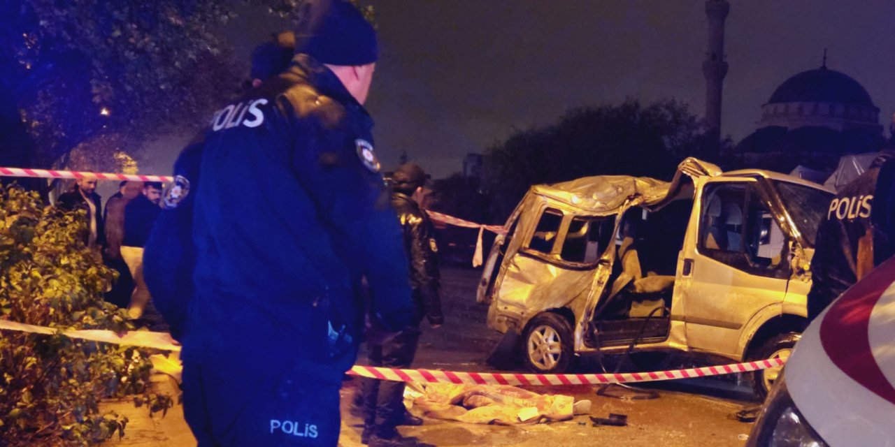 Konya'da minibüs kontrolden çıktı: 3 çocuk yaşamını yitirdi, 4 yaralı