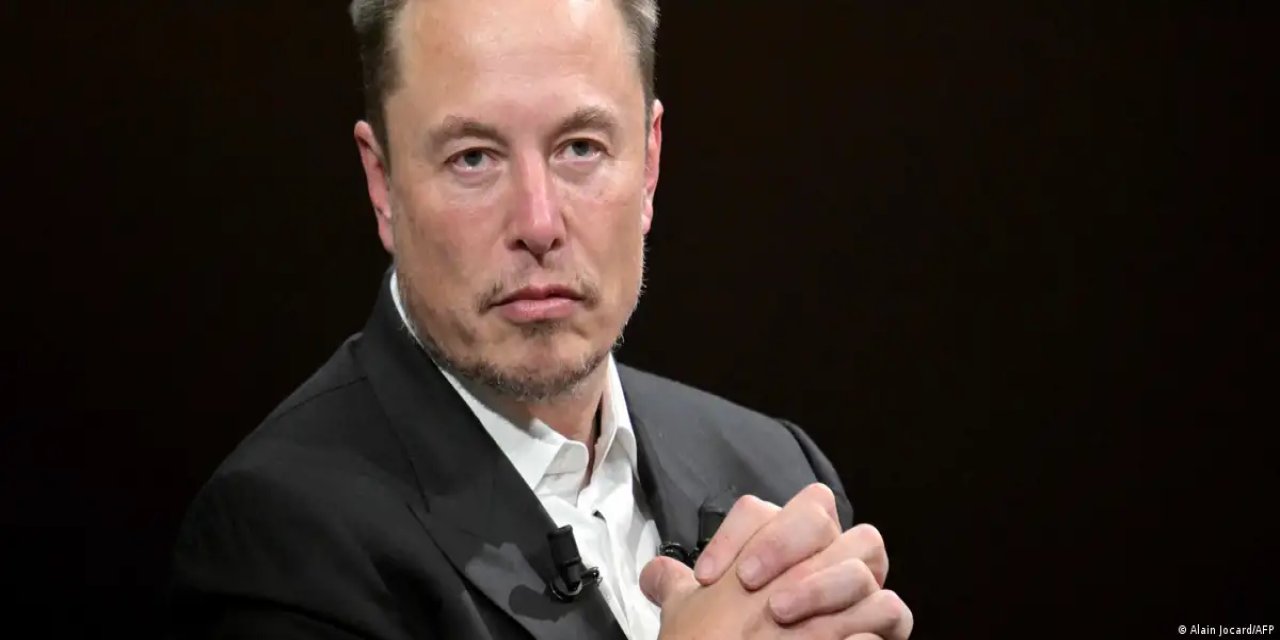 Elon Musk'tan Apple tepkisi: Şirketlerimde yasaklarım
