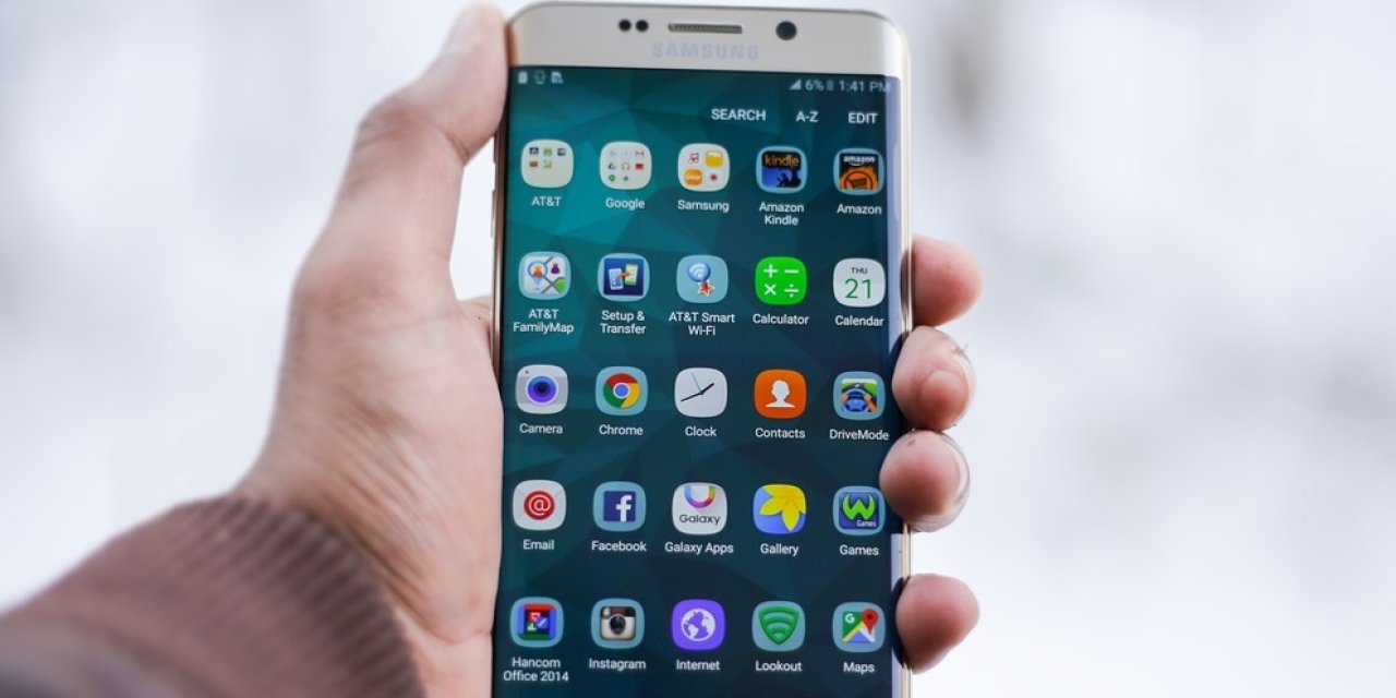 Samsung  kullanıcıları dikkat!  Android 14 güncellemesi alacak telefon açıklandı