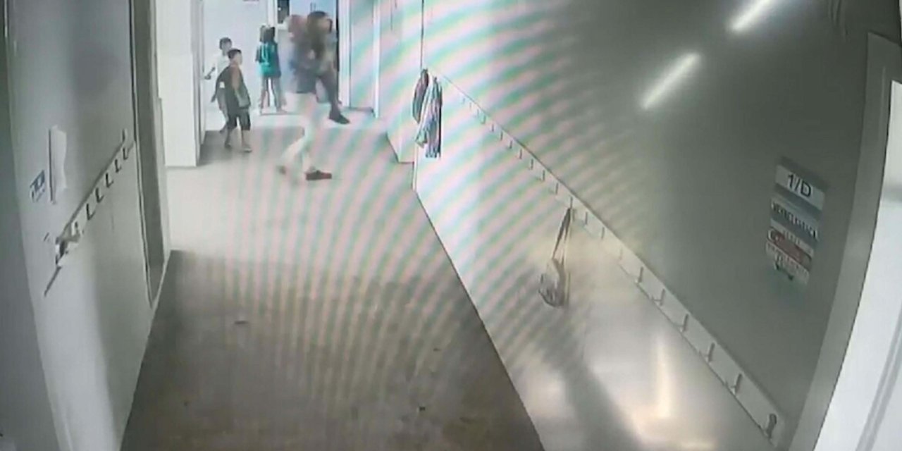 6 yaşındaki çocuğu havaya kaldırıp fırlatan müdür yardımcısı başka bir okula atandı
