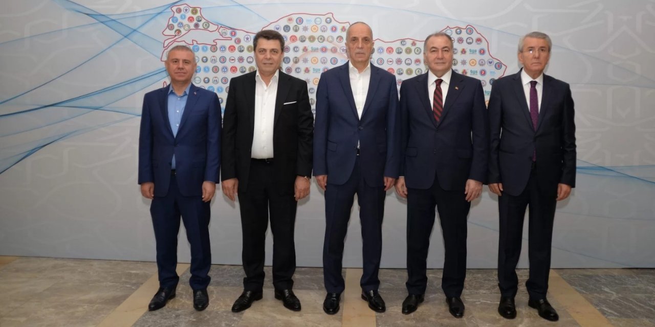TÜRK-İŞ genel Başkanlığı'na yeniden Ergün Atalay seçildi