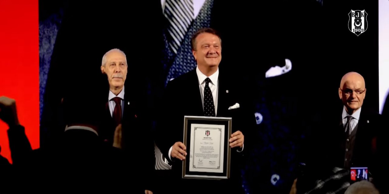 Beşiktaş'ta yönetim mazbatasını aldı: Futbol şube, iki efsaneye emanet