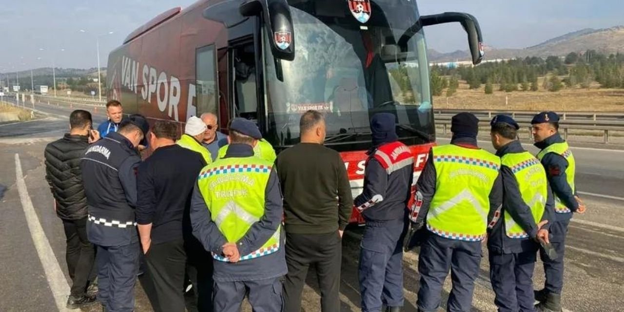Kupa maçı için Kayseri'ye giden Vanspor otobüsüne ceza